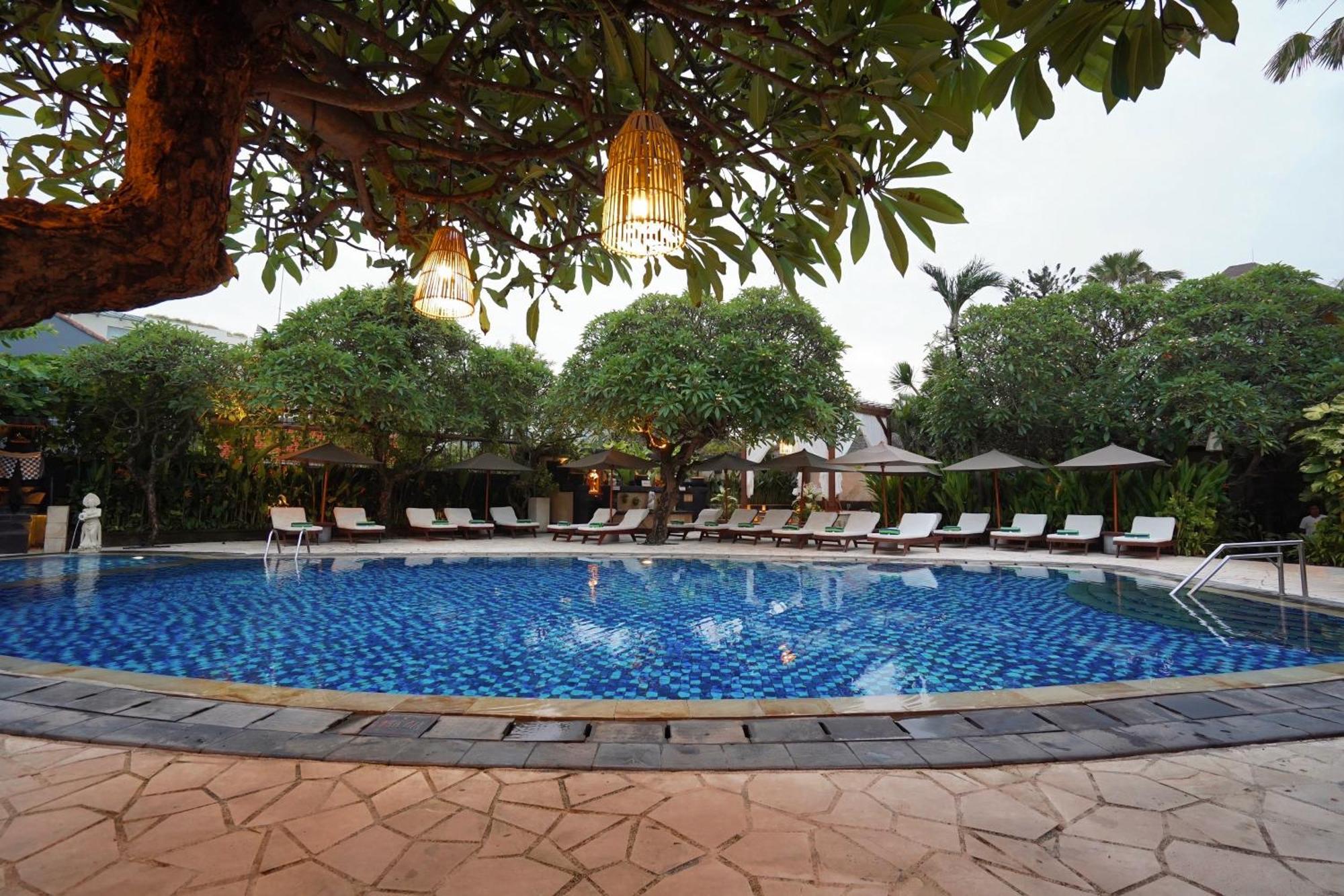 Kuta Seaview Boutique Resort מראה חיצוני תמונה