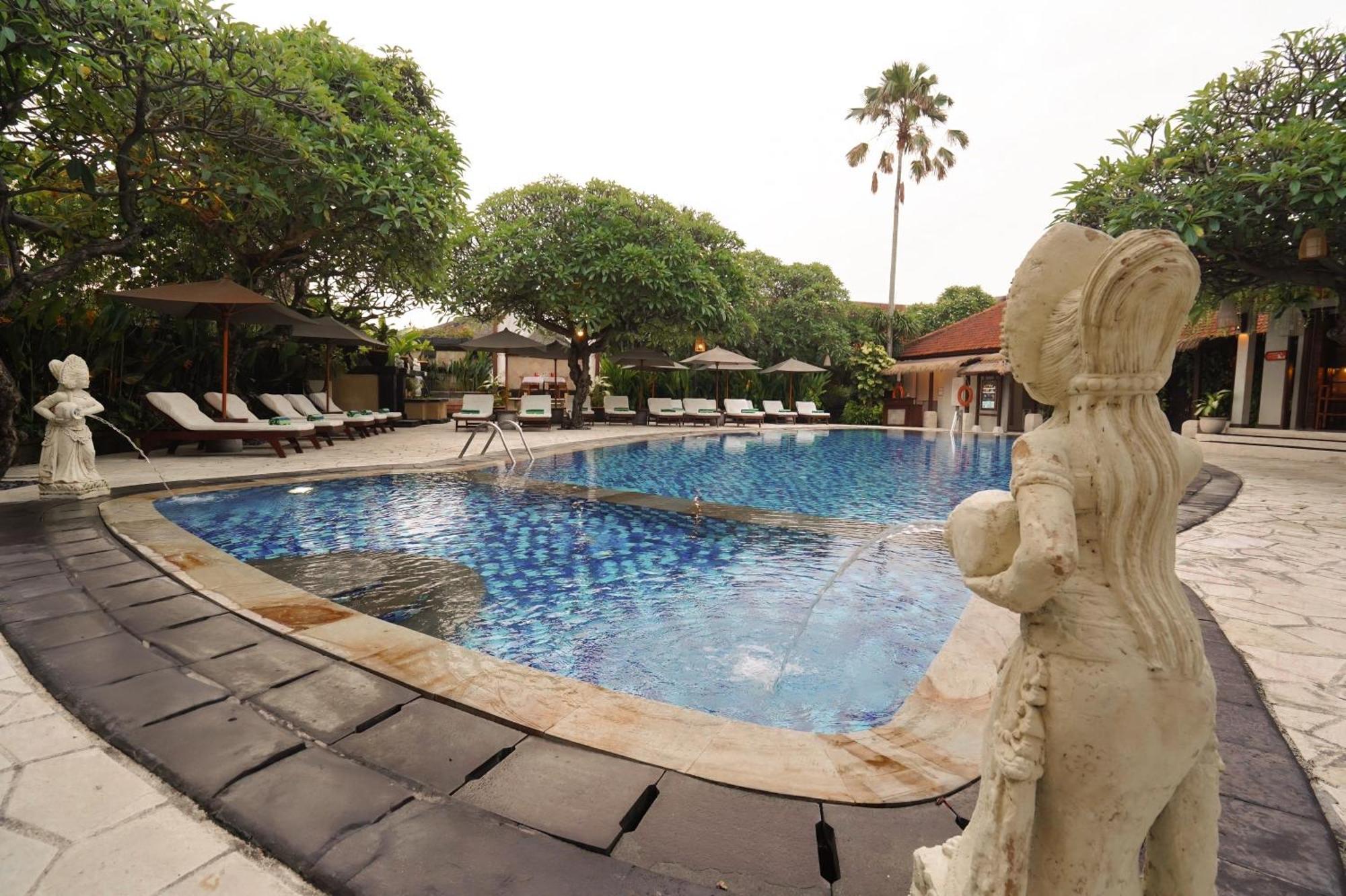 Kuta Seaview Boutique Resort מראה חיצוני תמונה